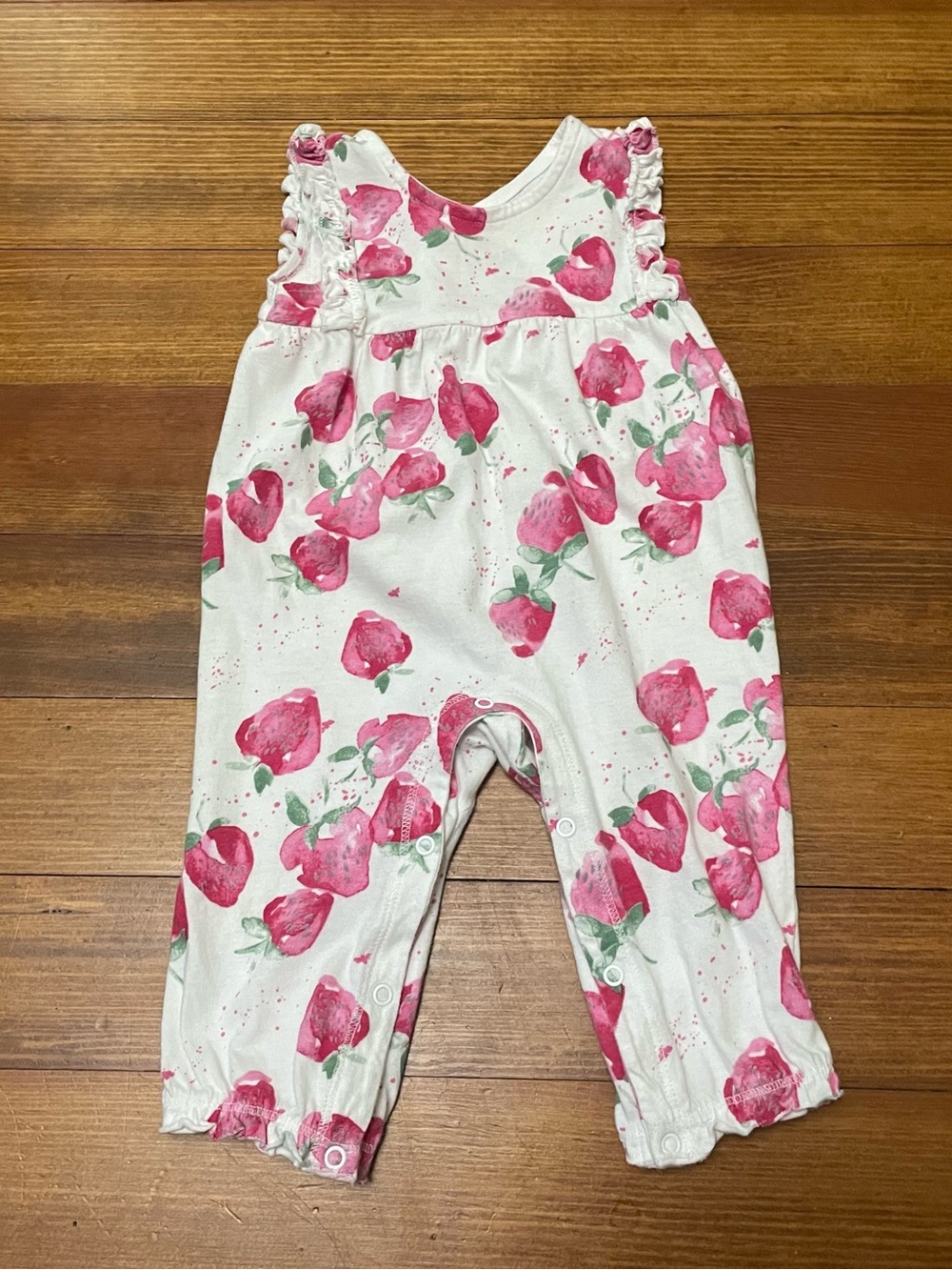 Burt's Bees Baby White Ruffle Romper with Red Strawberry Print Size 0-3 Months